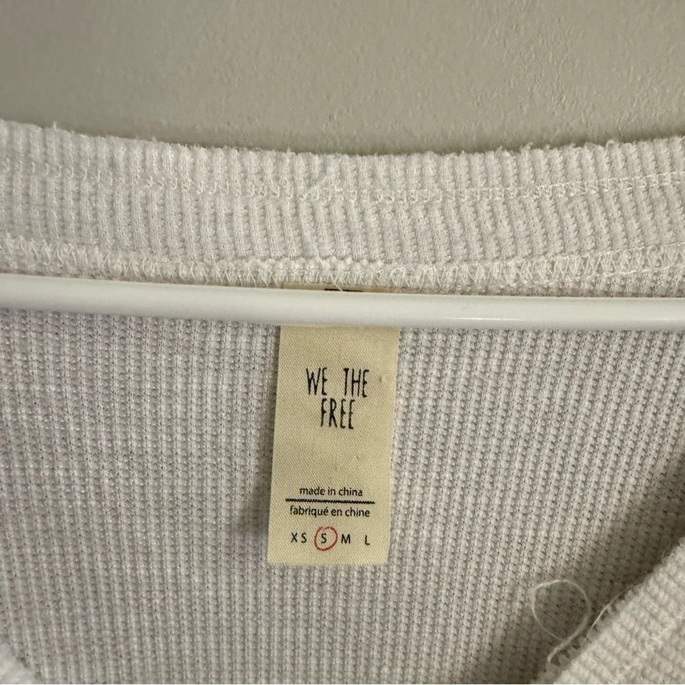 Free People We The Free Bubble Tee White Top with Blue Accents Linen Blend